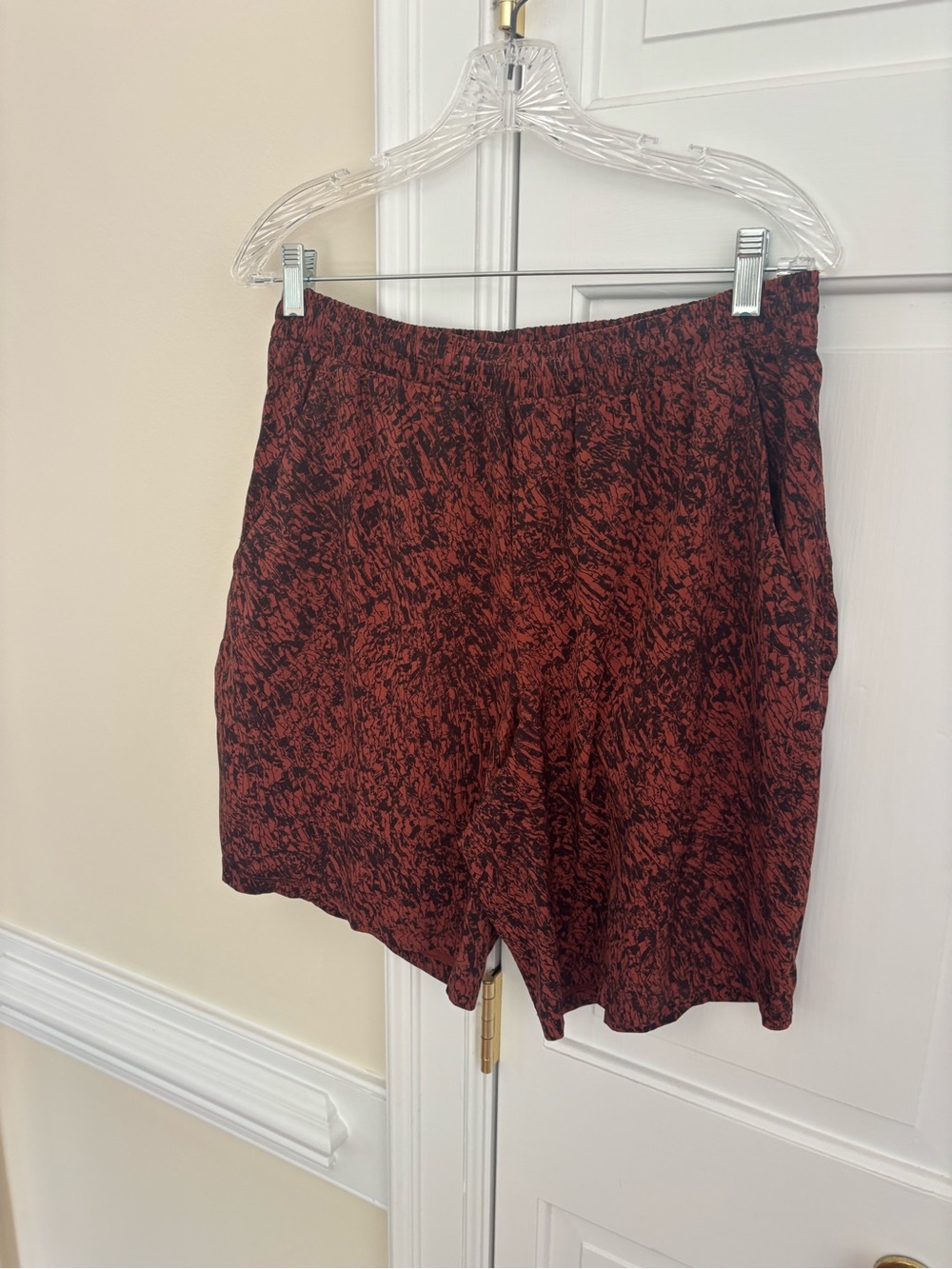 lululemon athletica High-Waist Rust and Black Printed Shorts